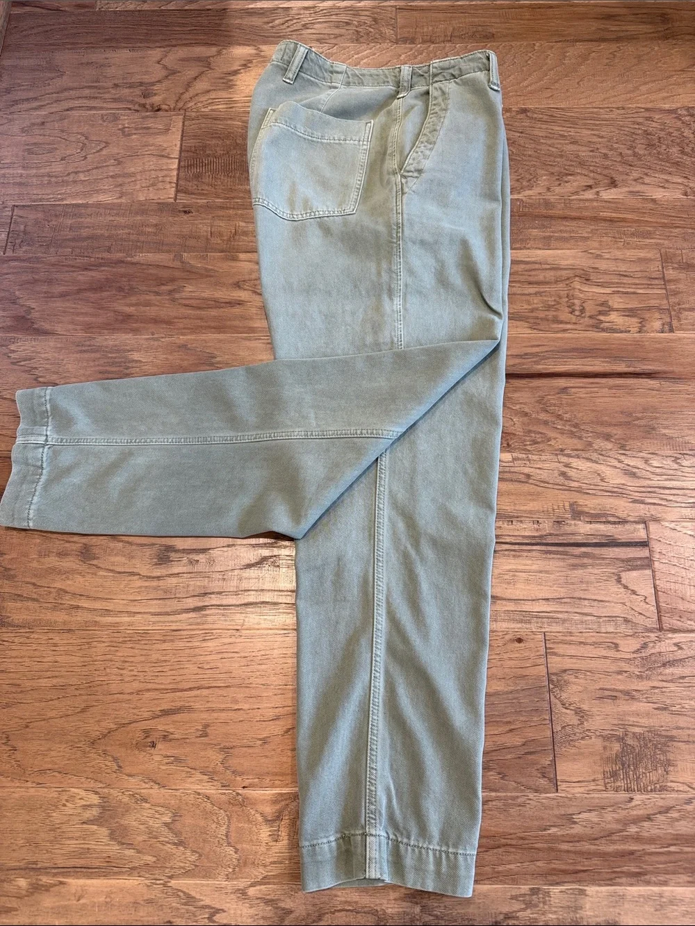 Abercrombie & Fitch Men's Chino Pants in Light Olive